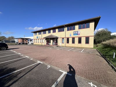 Unit 4, Thame, Industrial / Investment / Office To Let - IMG_1834.jpeg