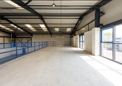 Unit 7, Sterling Park, Brierley Hill, Industrial / Warehouse To Let - Unit 7_013.jpg