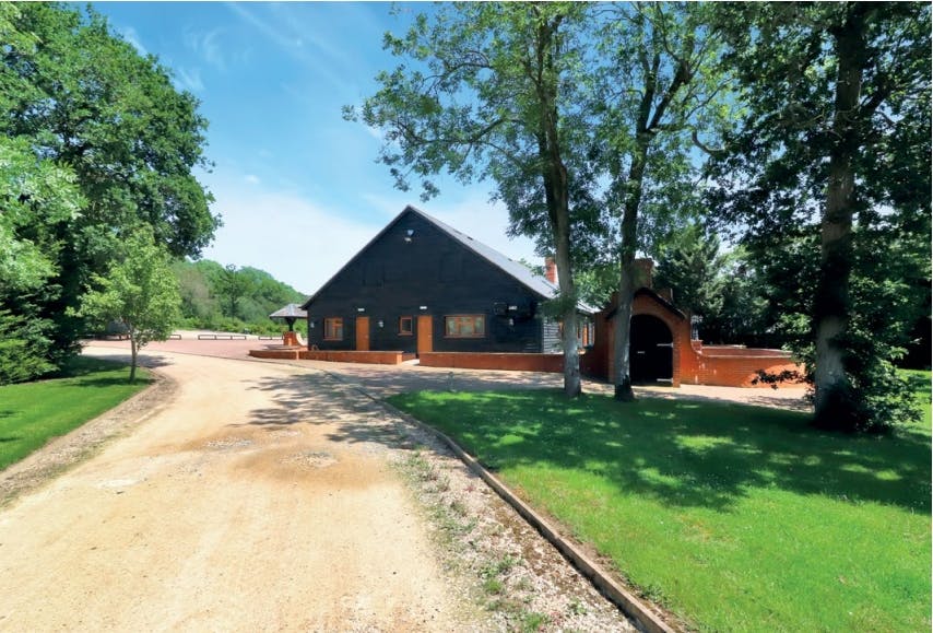 Tittershall Lodge, Kingswood Lane, Aylesbury, Land / Offices / Retail To Let - Screenshot_812025_172755_.jpeg