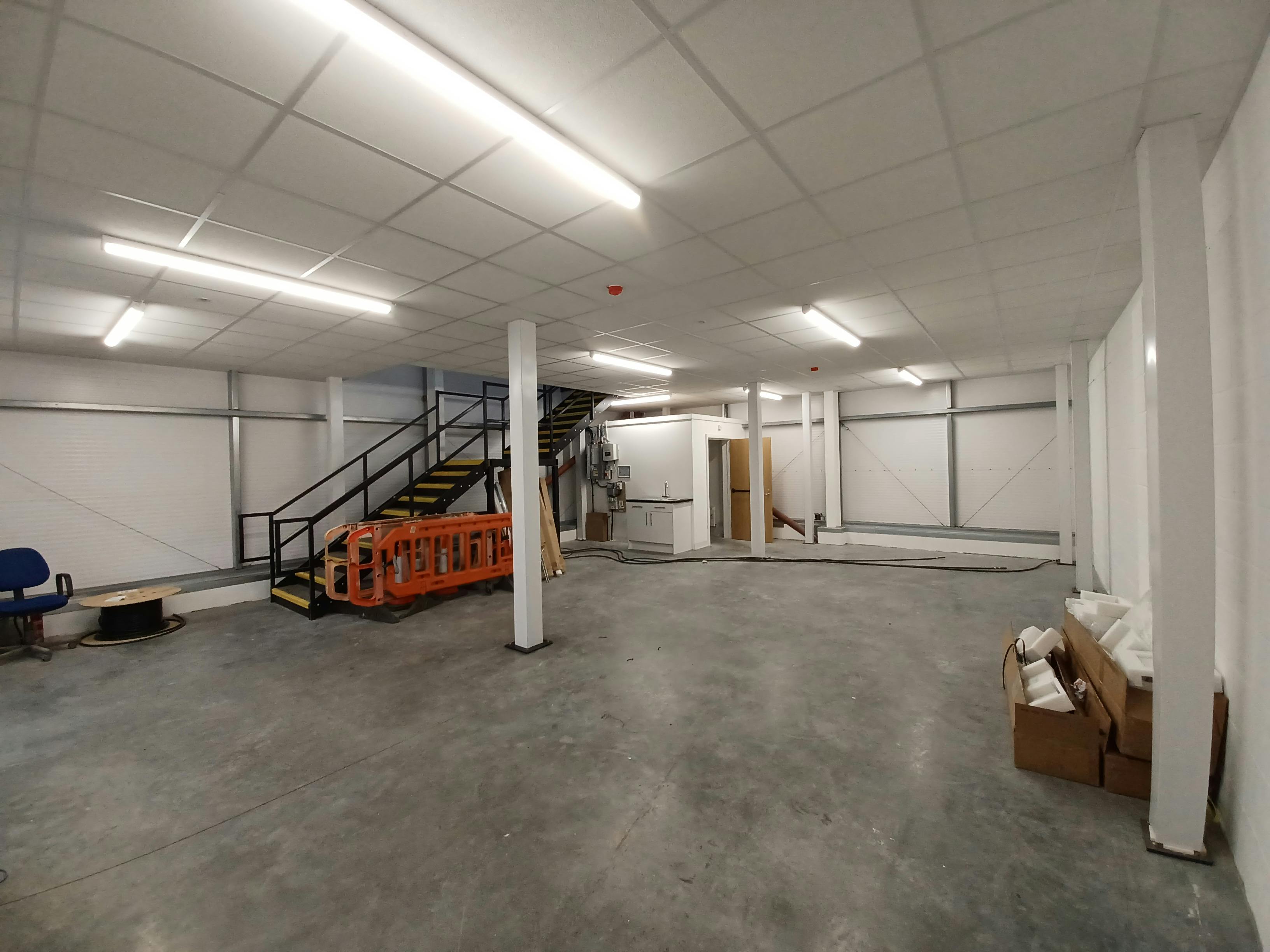 Industrial Unit in Ringwood - photo 2