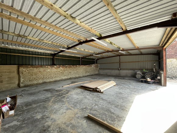 Unit 11 Harlesford Farm, Tetsworth, Industrial To Let - IMG_4768.JPG