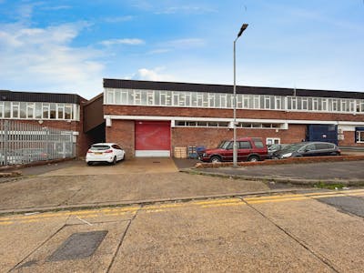 11 Totman Crescent, Rayleigh, Industrial / Office To Let - f5349696IMG20251031WA0006.jpg