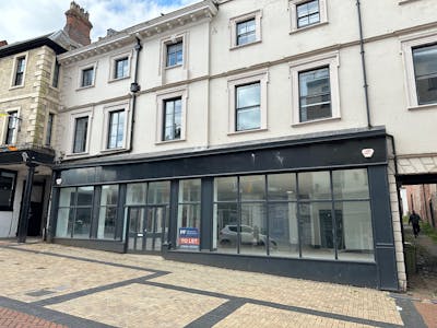 Unit to Let, 108-110 Bridge Street, Worksop, Leisure / Restaurant / Cafe / Retail To Let - IMG_9708.jpg