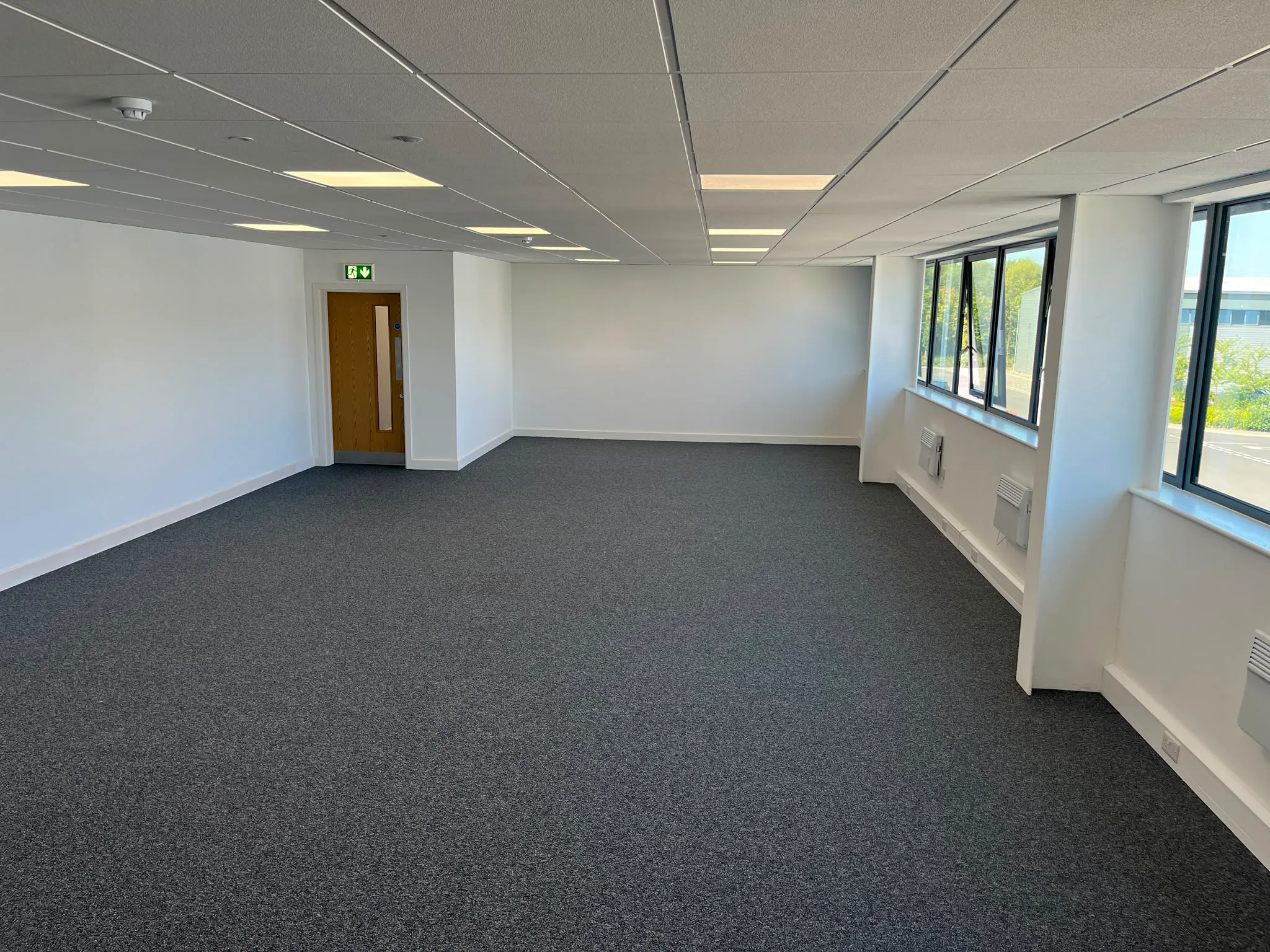 Unit 5, 6, Vantage 41, Aston Clinton, Industrial To Let - 20260811_102453000_iOS.jpg