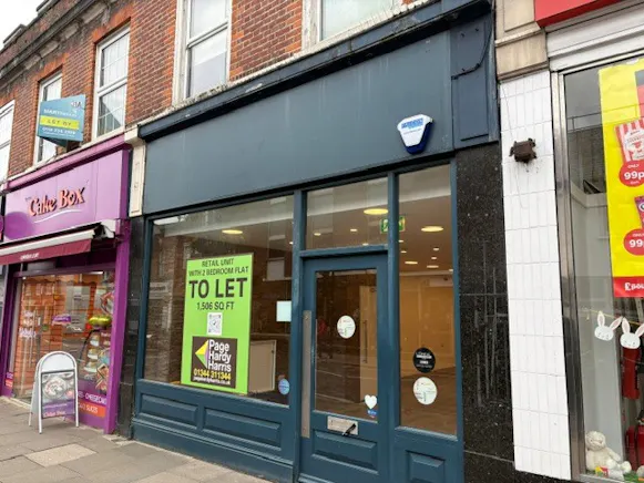 29 Peach Street, Wokingham, Retail To Let - 29 Peach St External 2.jpeg.jpg