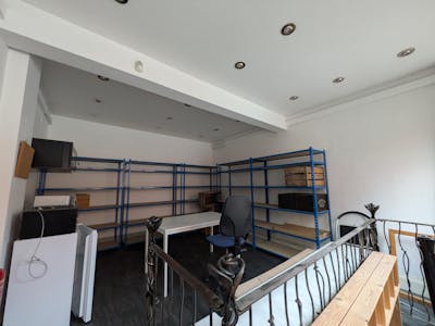 25 Chapel Street, Guildford, Office / Retail To Let - 3681.jpg