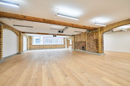 16-17 Little Portland Street, London, Office To Let - c544bc57f70eee66cbbe9a9374cde10d210727EC1_004.jpg