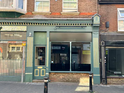 48 High Town Road, Luton, Retail To Let - IMG_9860.JPG