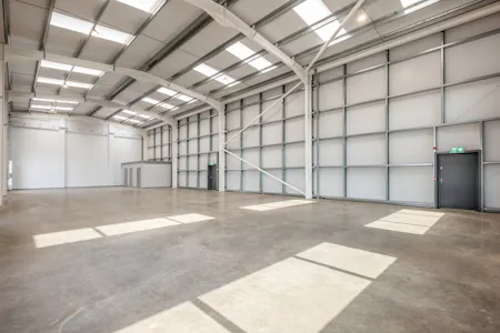 Buntsford Business Centre, Bromsgrove, Industrial/Logistics / Investment For Sale - Buntsford Business Centre  Unit 43.jpg
