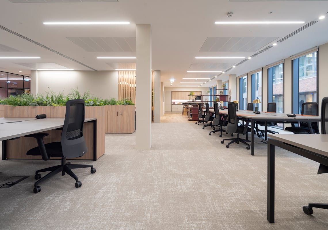 MC4318-2248-HR.jpg 5 Norwich Street, Office To Let - MC4318-2248-HR.jpg