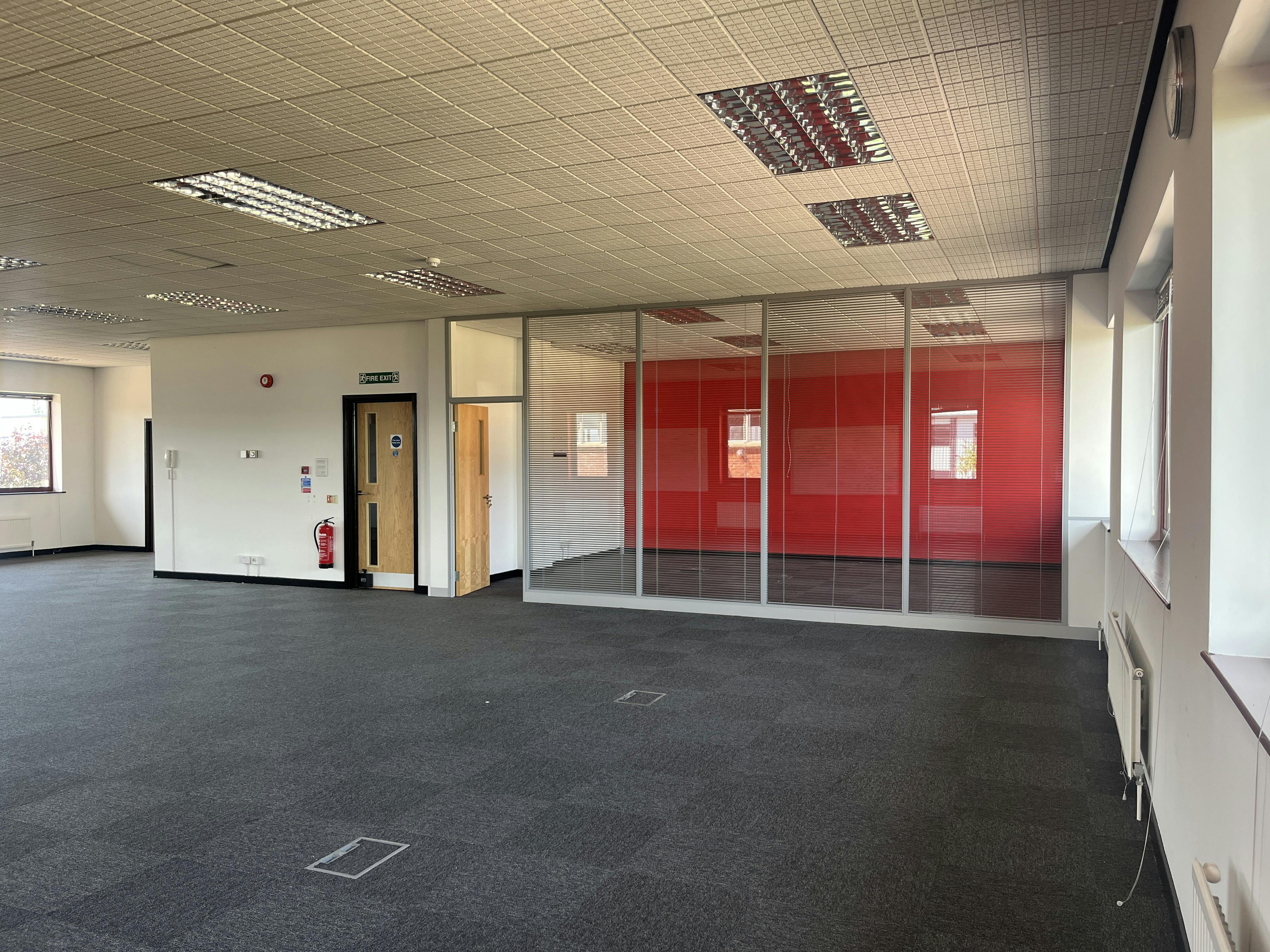Unit 4, Thame Park Business Centre, Thame, Office To Let / For Sale - 20250702_132945895_iOS.jpg