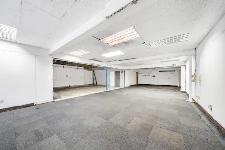 12 Sovereign Park, Park Royal, Industrial To Let - 1082398 8.jpg