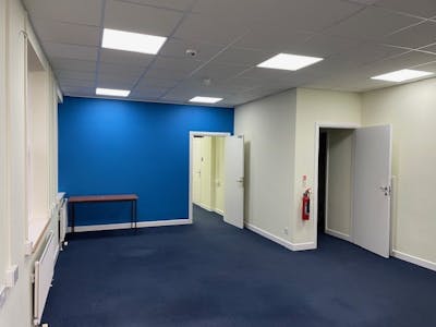 6 Warren Court, Crowborough, Office To Let - 6 Warren Court Crowborough  2.jpg