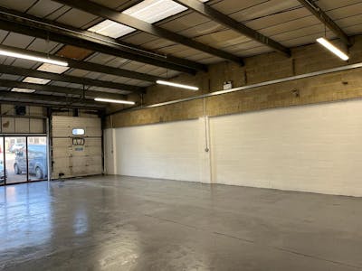 Unit 33 Edison Road, Rabans Lane Industrial Estate, Aylesbury, E (Commercial / Business / Service) / Industrial To Let - WhatsApp Image 20240125 at 104130_94901846.jpg