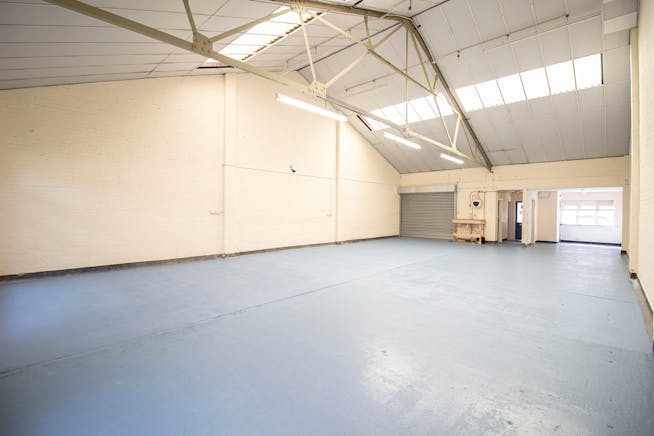 Unit 3 Kildare Close, Middlesex, Industrial / Warehouse To Let - 2.jpg