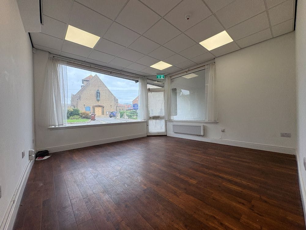 The premises comprises the ground floor of a larger Grade II listed building, providing open plan retail sales area, with rear office/storage, together with WC and kitchenette to the rear. Benefitting from Class E, the premises could suit a wide variety of occupiers and uses. 

Notably Bicester’s ‘Pioneer Square’ is also in close proximity, a 300,000 sq ft retailing development, together with a Sainsburys and 6 screen ‘Vue’ Cinema.