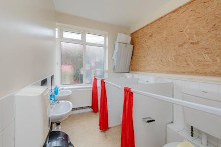 Hackland House, Hayes, E (Commercial / Business / Service) For Sale - hackland hse-9572.jpg