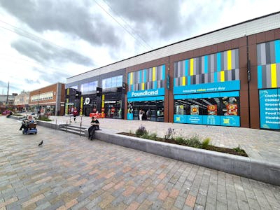 2 Warren Street, Stockport, Retail To Let - 20250624_153105.jpg