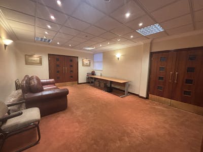 Brookside House, Stone, Office To Let - Conference waiting area