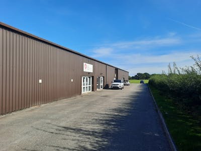 Unit 2 Rumbush Farm, Earlswood, Office To Let - Picture1.jpg