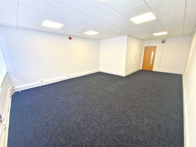 Marple House, Stockport, Office To Let - 20240429_135509.jpg