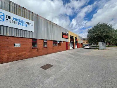 Unit 2, Parklands Industrial Estate,, Cardiff, Industrial To Let - IMG_8571.jpeg