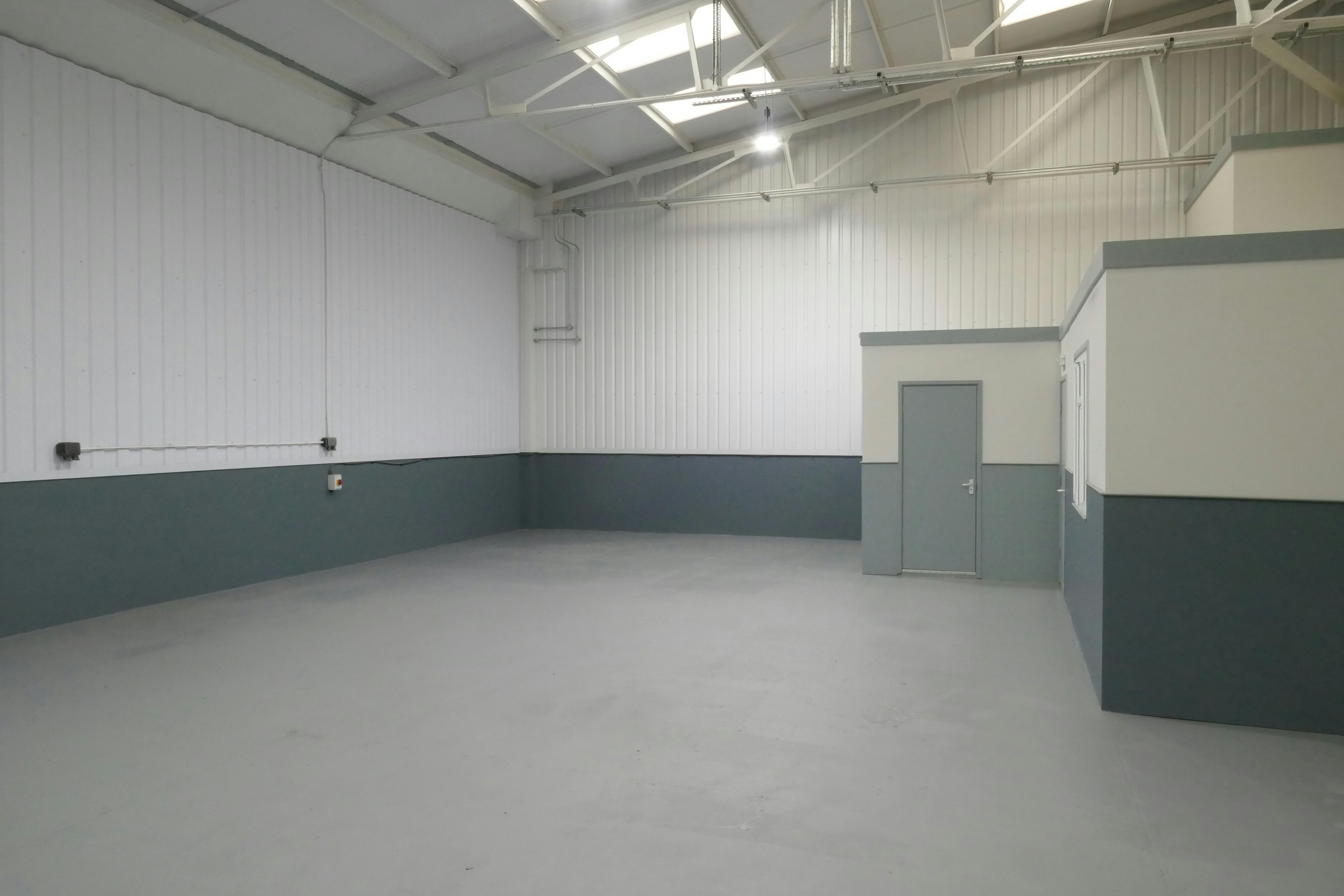 Unit 2, Harlow, Industrial To Let - P1060370.JPG