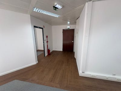 Duque de Ávila 185, Av. Duque D'Ávila, 185, Lisboa, Office To Let / For Sale - 2ºC_Duque de avila 185 (2).jpeg
