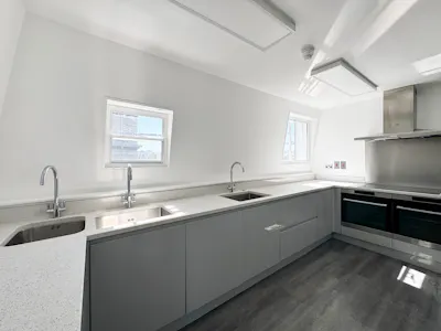1 Hobart Place, London, Office To Let - Image (69).jpg