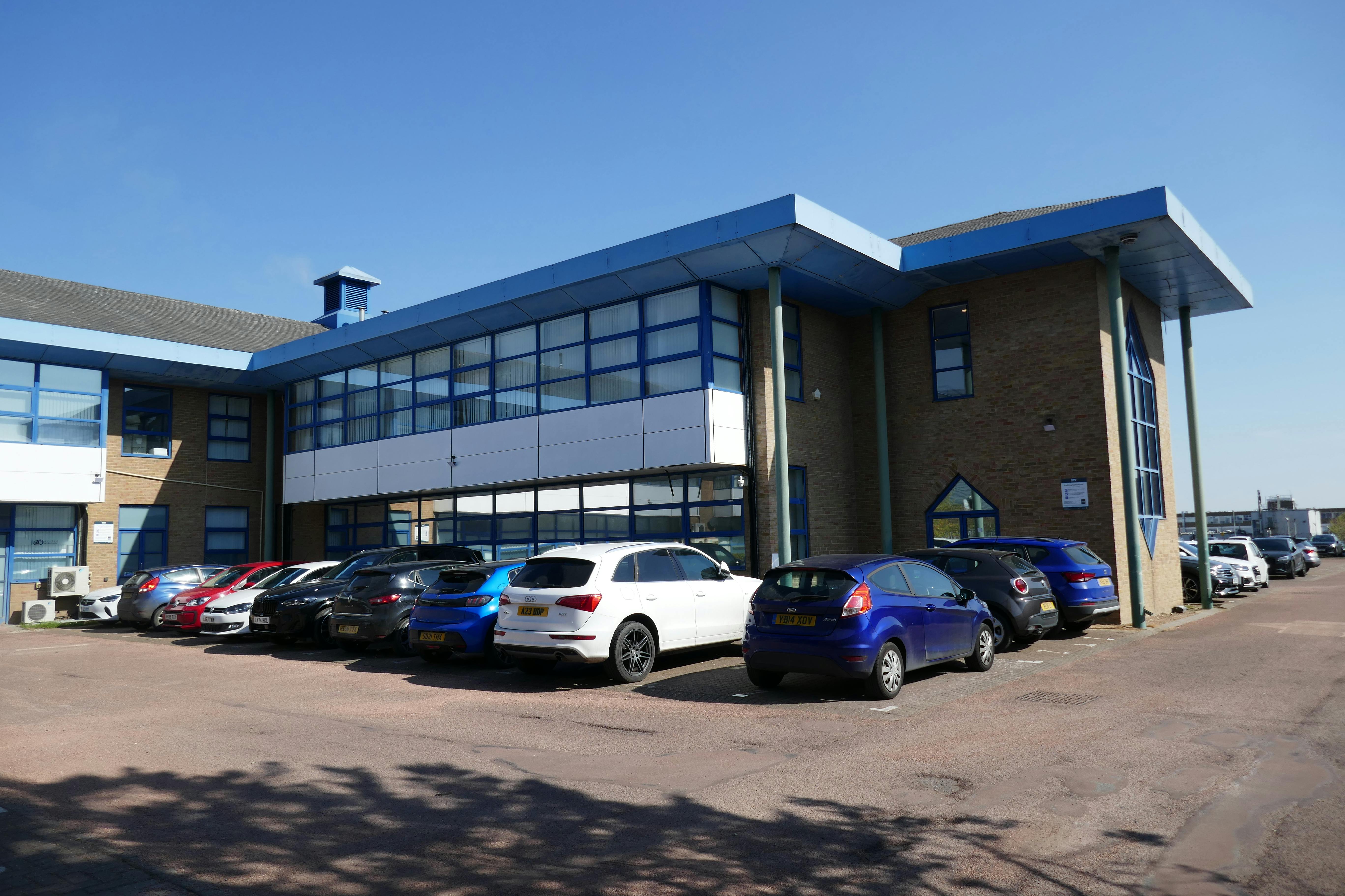 7 Astra Centre, Harlow, Offices To Let / For Sale - P1040947.JPG