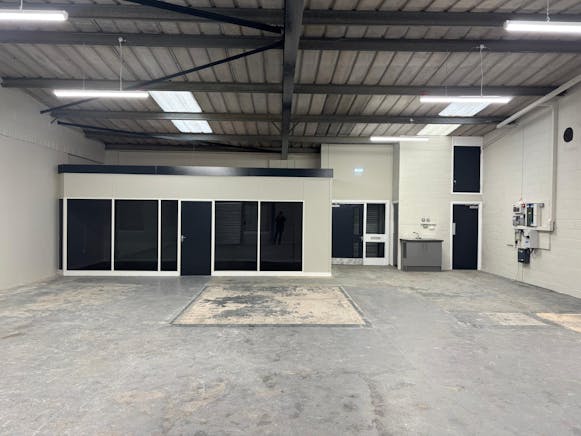 Unit 26, Albion Way, Kelvin Industrial Estate, East Kilbride, Industrial To Let - PHOTO-2026-01-13-12-08-21 4.jpg