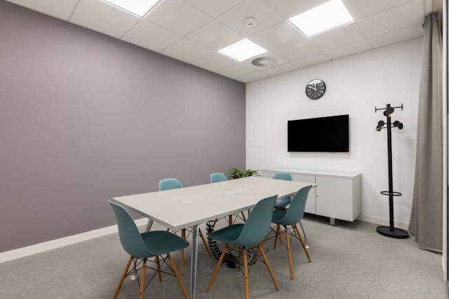 Spaces (Regus), Building 1, Chalfont Park, Gerrards Cross, Offices / Offices To Let - 4077_8.jpg