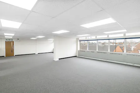 Hille House, Watford, Office To Let - Hille  Watford19.jpg
