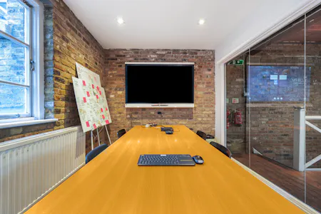 2 Printing House Yard, London, Office To Let - 1530223 (15).jpg