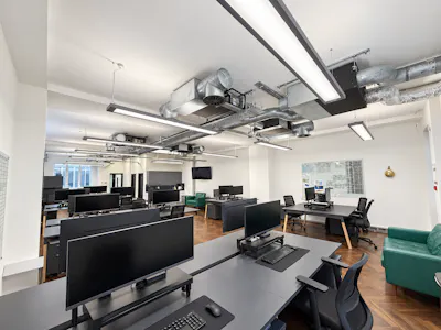 13 Austin Friars, EC2, London, Office To Let - 13 Austin Friars - Office Desk Rows.png