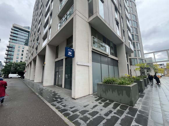 Lanterns Court, 42 Millharbour, London, Leisure / Education / Health & Fitness / Health & Fitness / Offices / Restaurant / Retail To Let - IMG_0417.JPG