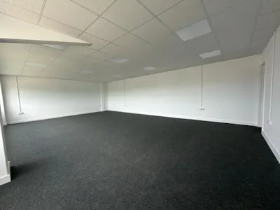 Unit 2 Kendal Court, London, Industrial/Logistics To Let - Picture4.png