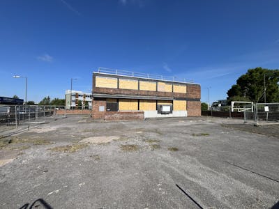 Former Lloyds Bank, 2 Gatehouse Road, Aylesbury, E (Commercial / Business / Service) For Sale - IMG_2936.JPG