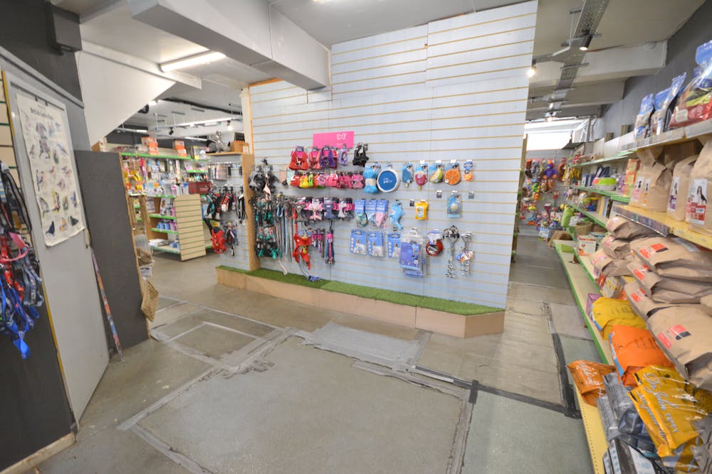 51-53 Bridge Street - Shop Floor