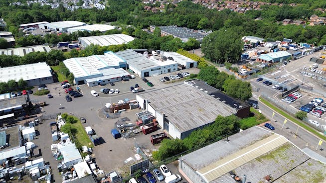 1 & 3 Rennie Place, East Kilbride, Industrial To Let - DJI_0921.JPG