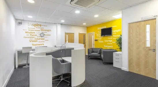 Office in Fearnhead - photo 2