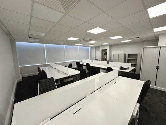 34, George Street, Luton, Office To Let - Image 3