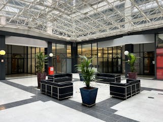 7 Beaufort Court, London, Offices For Sale - Beaufort Court - Shared Reception