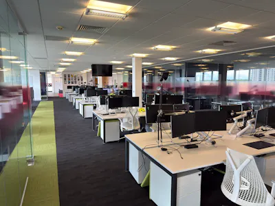 The Pinnacle, Milton Keynes, Office To Let - 20250717_130202186_iOS.jpg