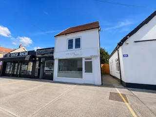 206 High Road, Benfleet, Retail To Let - Front