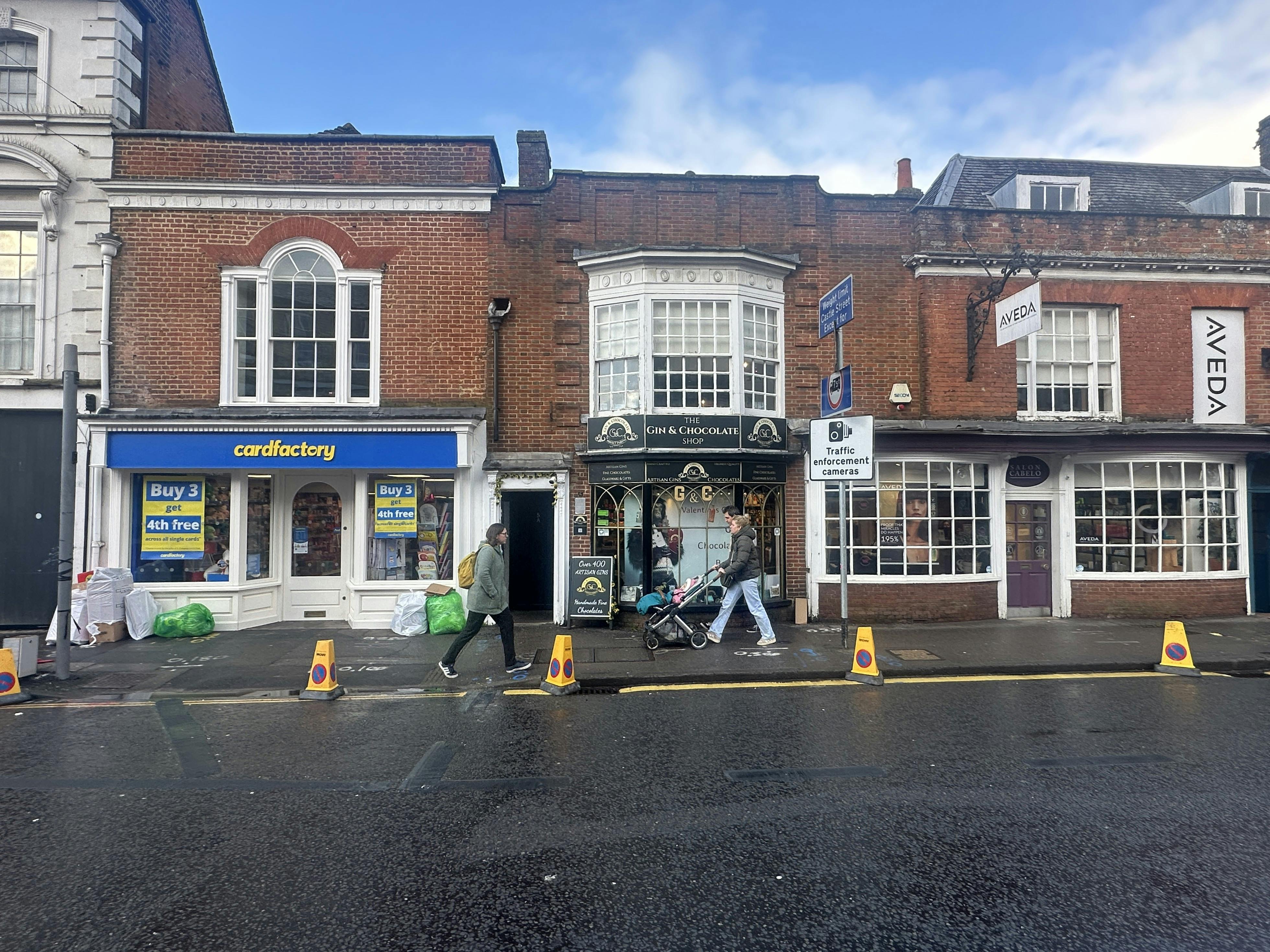 5 The Borough, Farnham, Retail To Let - IMG_0642.JPG