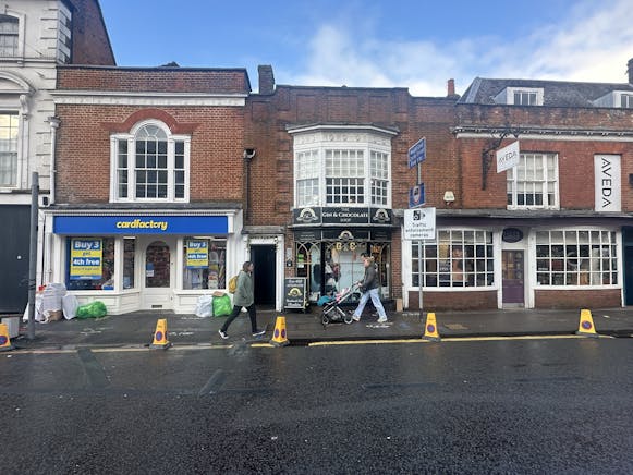 5 The Borough, Farnham, Retail To Let - IMG_0642.JPG