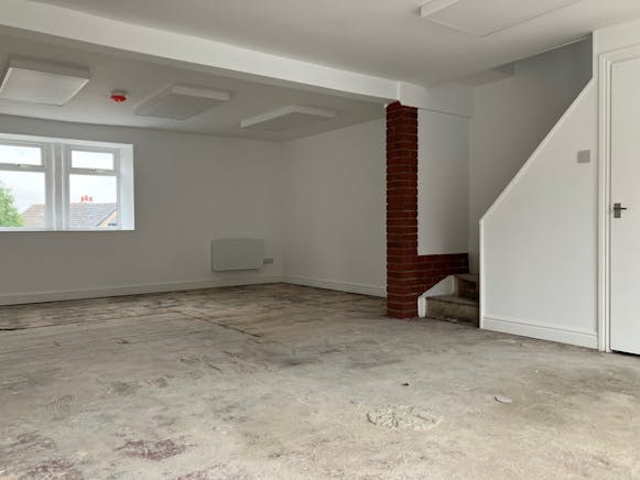 133 New Road Side, Leeds, Retail To Let - 133 E.jpg