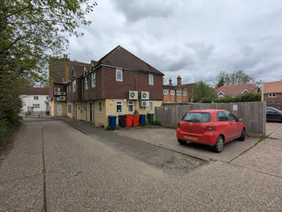 14, High Street, Bramley, Office To Let - PXL_20260417_121327415.jpg