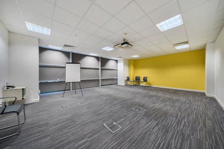 52-58 Commercial Road, London, Office To Let / For Sale - 13595352068d43238b4f4fARW1.jpg